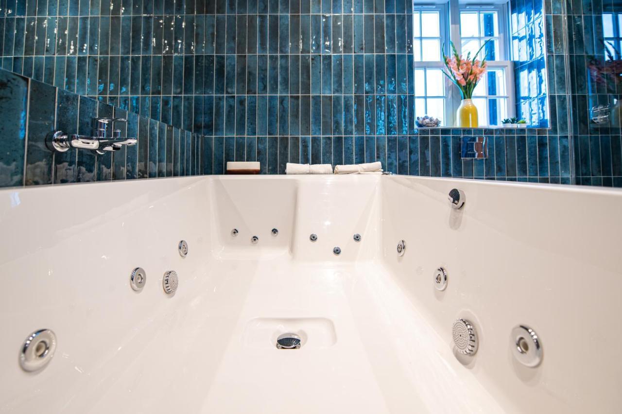 The Nest - Luxury 16 Person Apt W Jacuzzi & Parking Blackpool Exterior foto