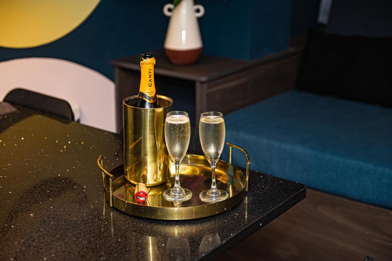 The Nest - Luxury 16 Person Apt W Jacuzzi & Parking Blackpool Exterior foto